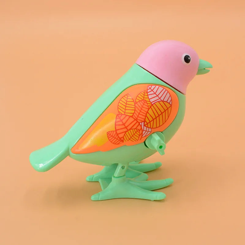 "Cartoon Winding Jumping Magpie Toy - Creative Clockwork Animal Gift"