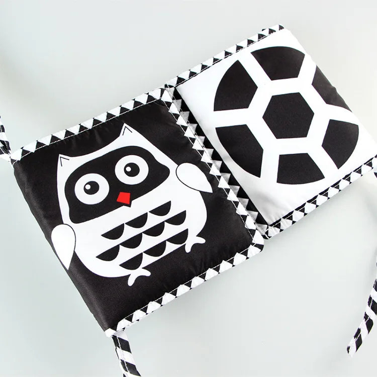 Black & White Montessori Sensory Cloth Book for Newborns (0 - 12 months old)